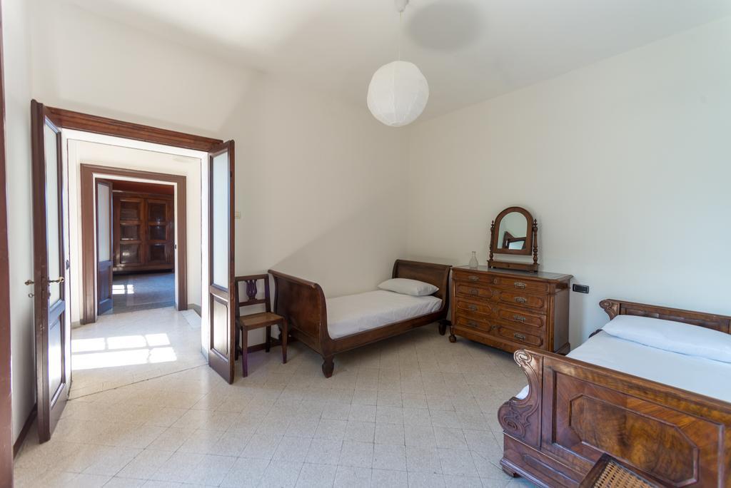 Villa La Rossa Fiumelatte Luaran gambar